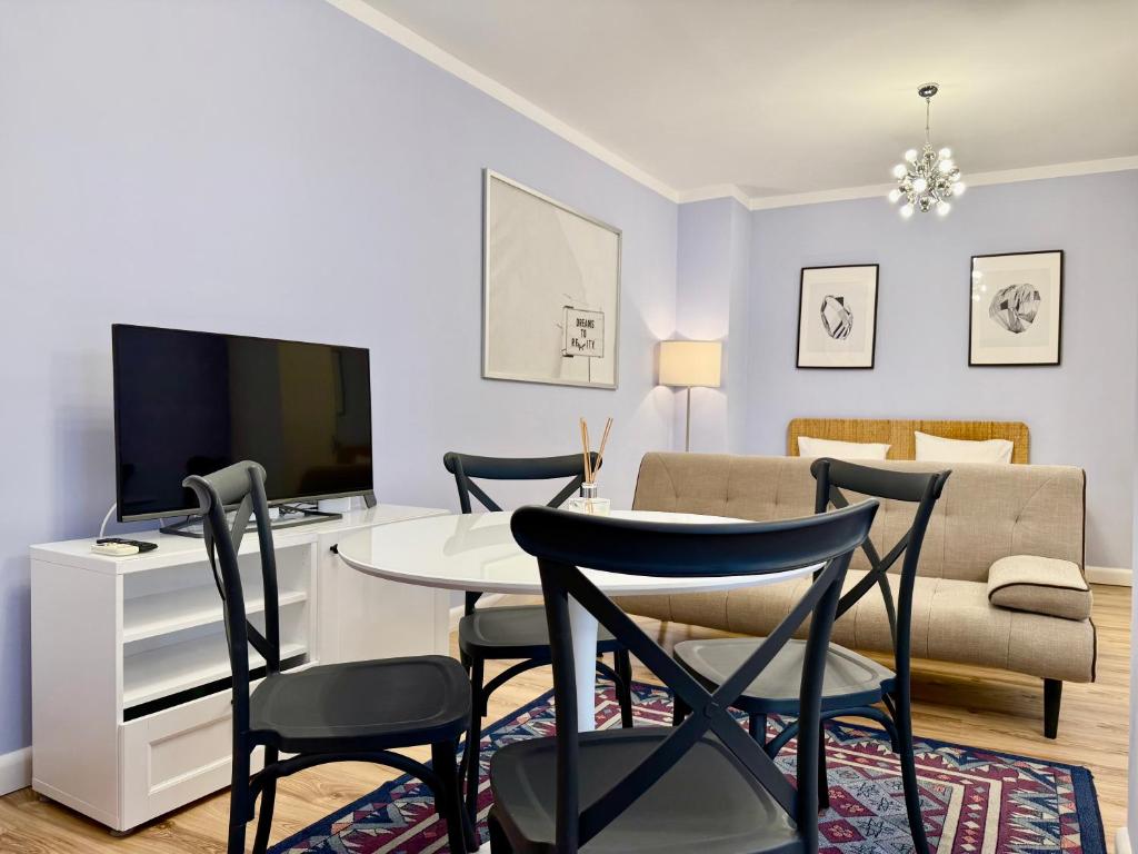 Studio Seva -Prime location near Sanador Clinic 5