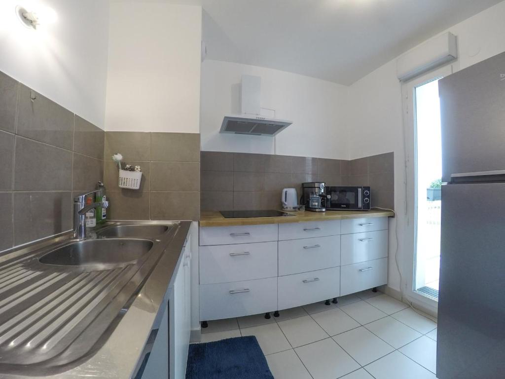 Explore Versailles and Paris a brand new apt65m & PK 8
