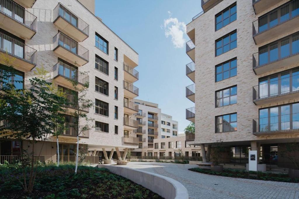 Modern Urban Studio with kitchen 6