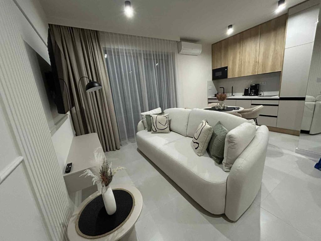 Greeneri Park Apartments 7