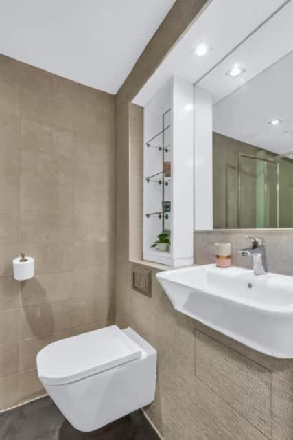Studio For 2 In Leeds Free Breakfast 5