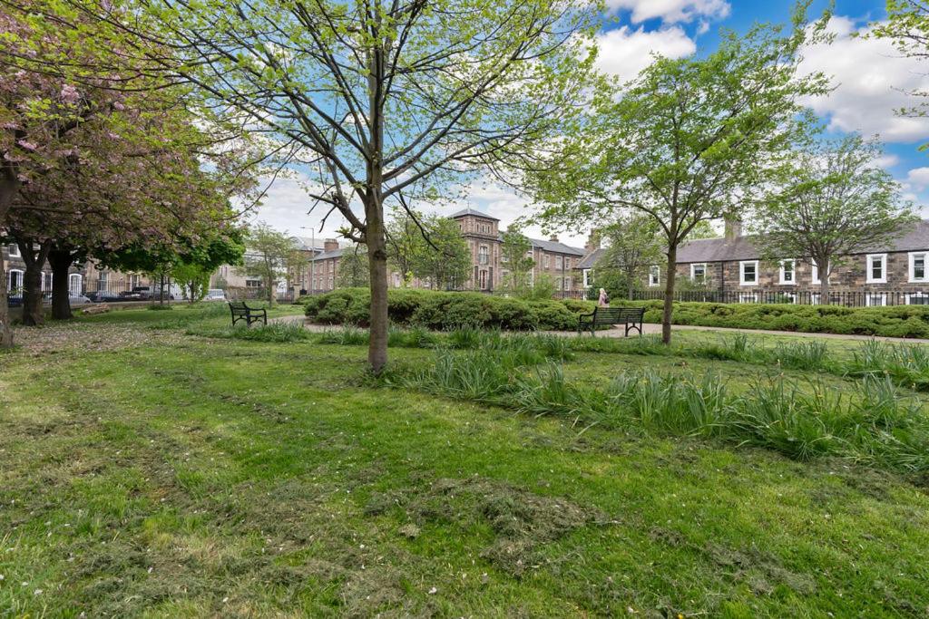 Gardners Crescent 6