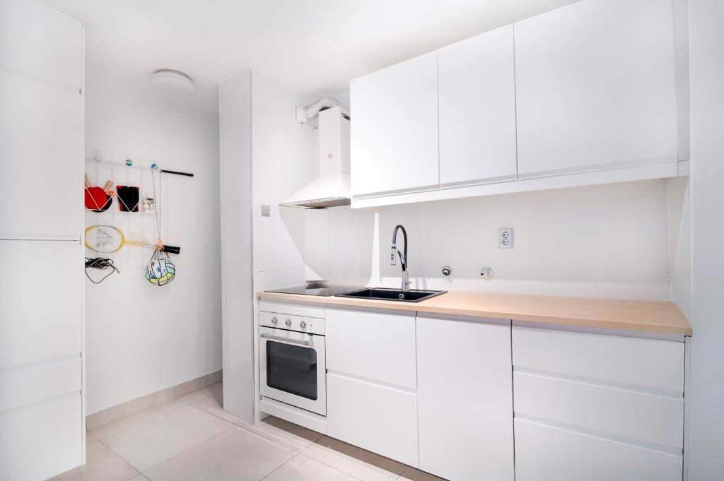 Cozy donkey - sporty lake apartment, flexible check-in, netflix 4