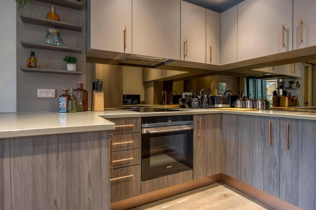 The Quadrant - The Palm Suite 6