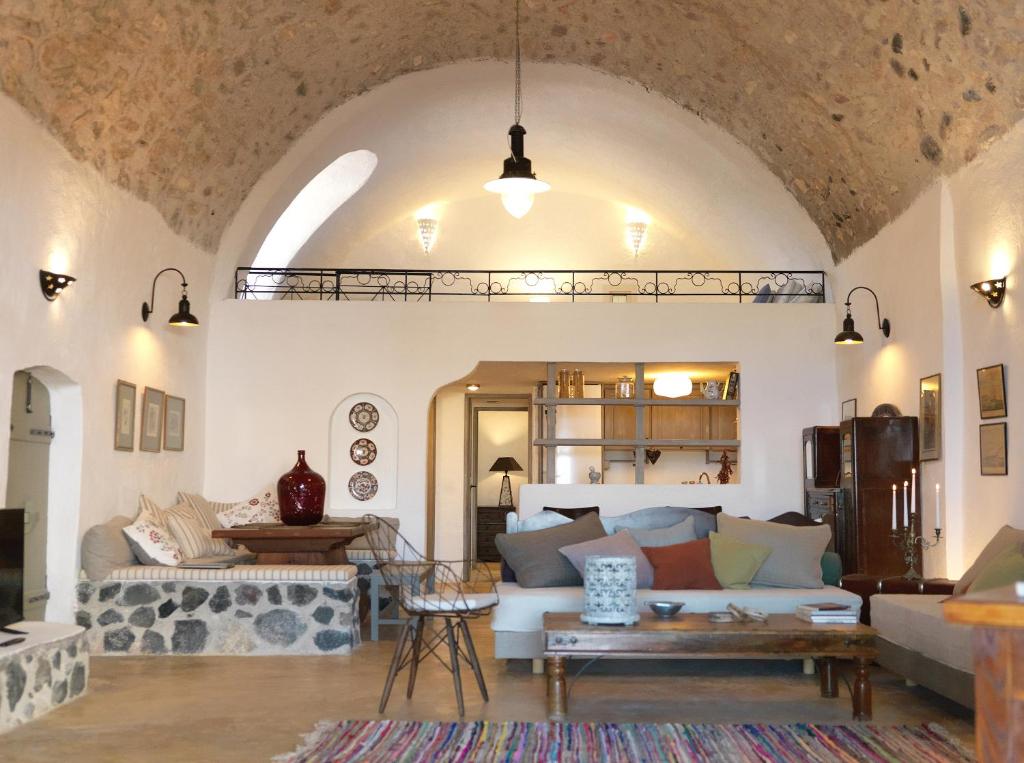 AFOURA HOUSES by K&K 8