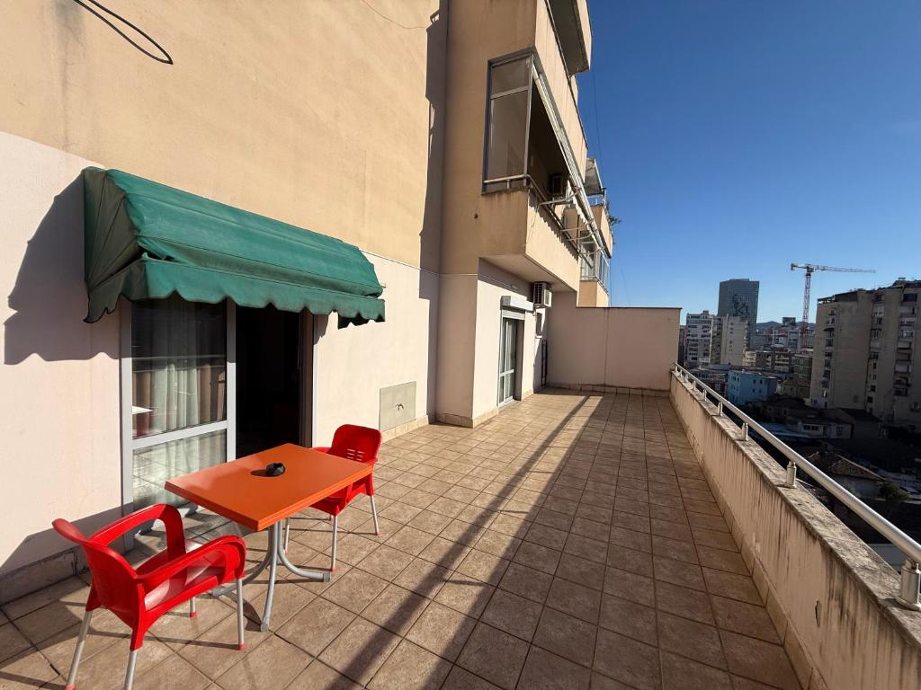 City Center Apartment with Huge Terrace & View 6