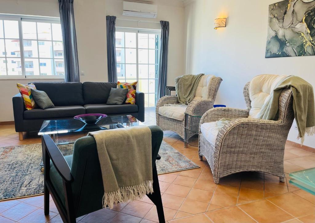 Casa Hermano Bright and Sunny with sea views 4