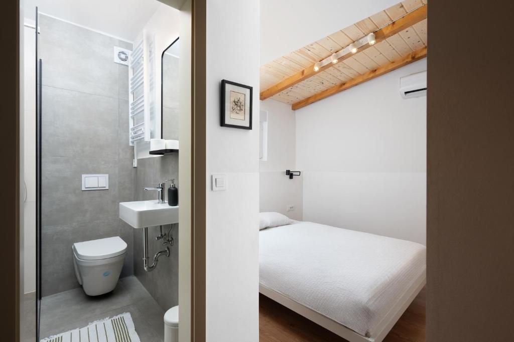 Upper Town Apartments and Rooms 3