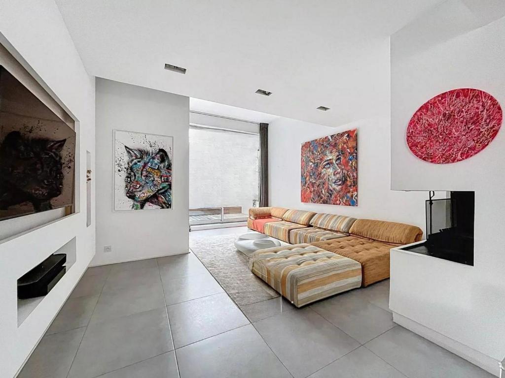 Rue Danton - Champ de Paris Residence 5