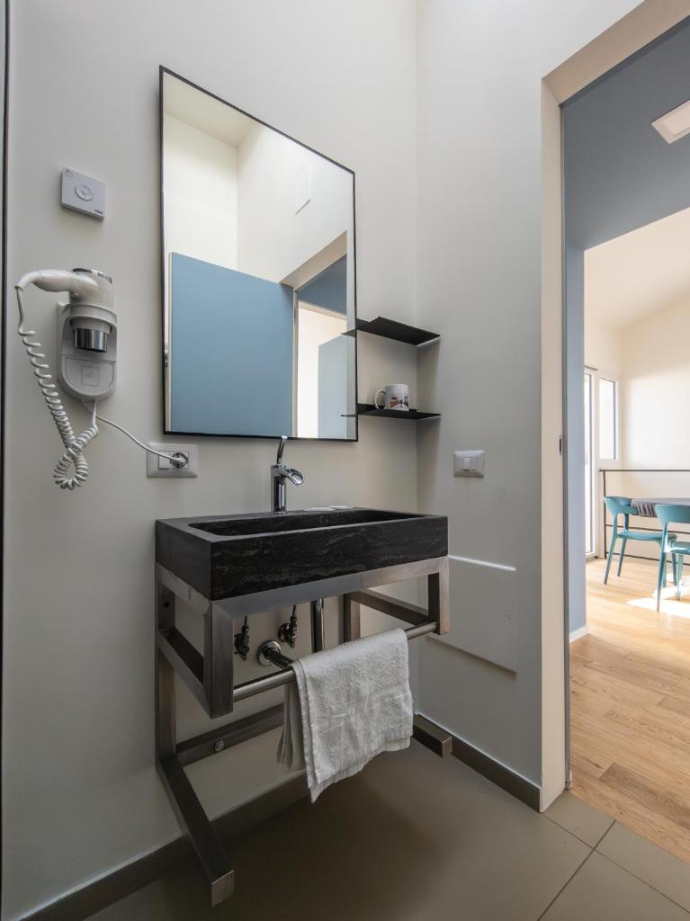 Loft Real Centro Messina 110mq 2 Camere 2 Bagni 7