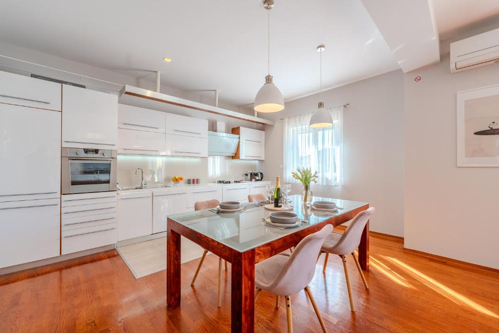 Limoncello Apartments 4