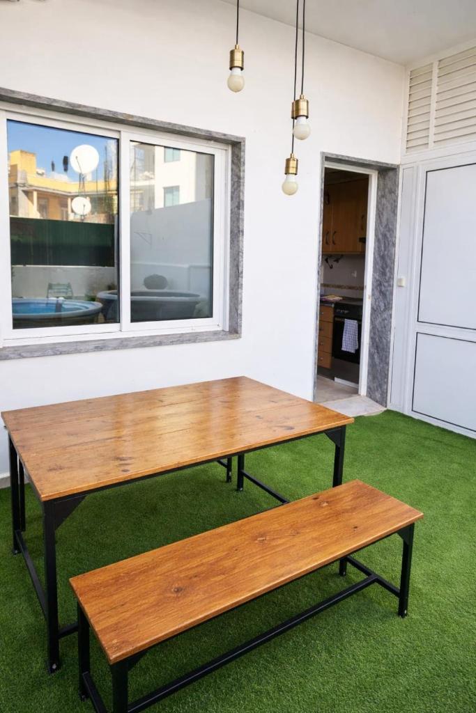 Faro Central Terrace & Jacuzzi 7