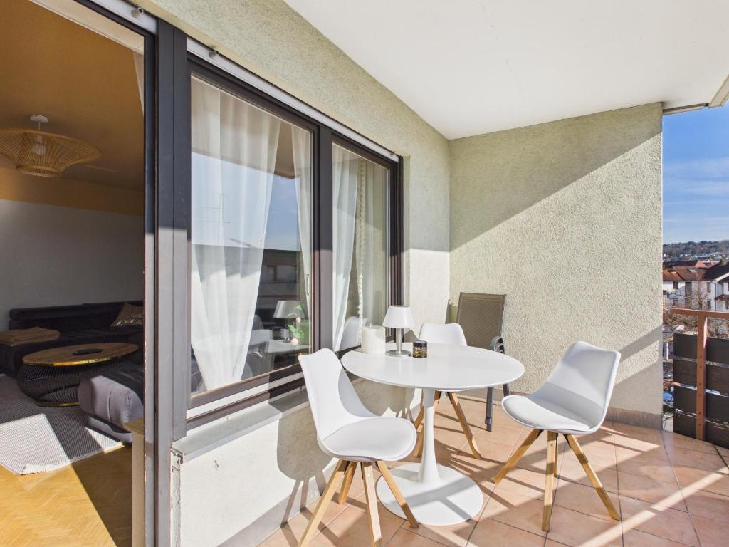Gemütliche Ferienwohnung mit Balkon und Ausblick 4