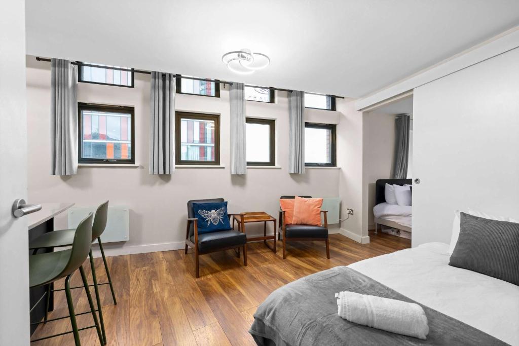 1 Bed Shudehill Flat Sleeps 4 City centre 5