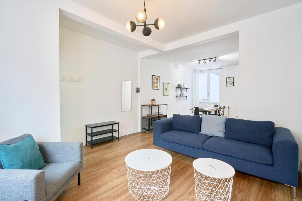 Roubaix - Beautiful 4 bedrooms house with terrace! 4