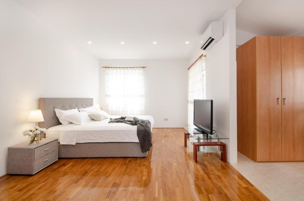 Apartments Villa Juliana 4