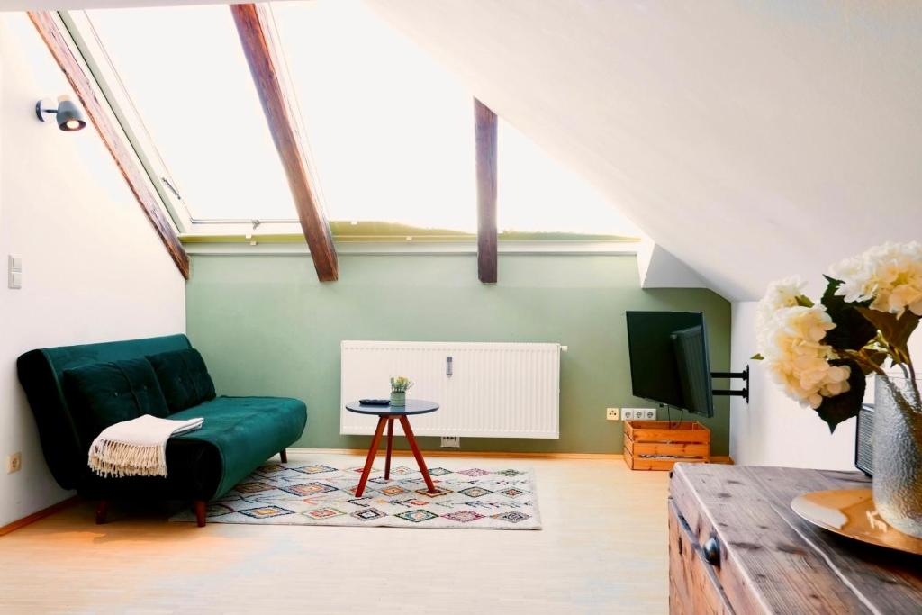 Historic City Center Design Apartments - Schlossberg View 7