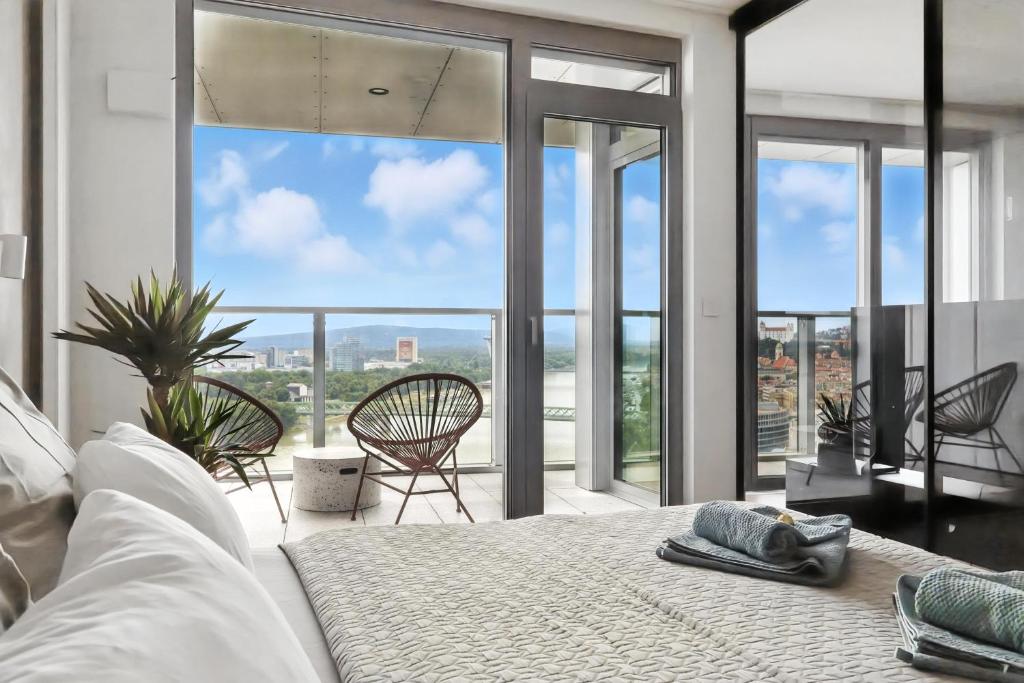 Premium Suite, RIVER & OLD TOWN VIEW,FREE PARKING 6