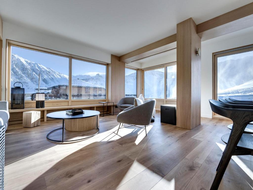 Appartement spacieux rénové avec terrasse et parking à Tignes - FR-1-641-11