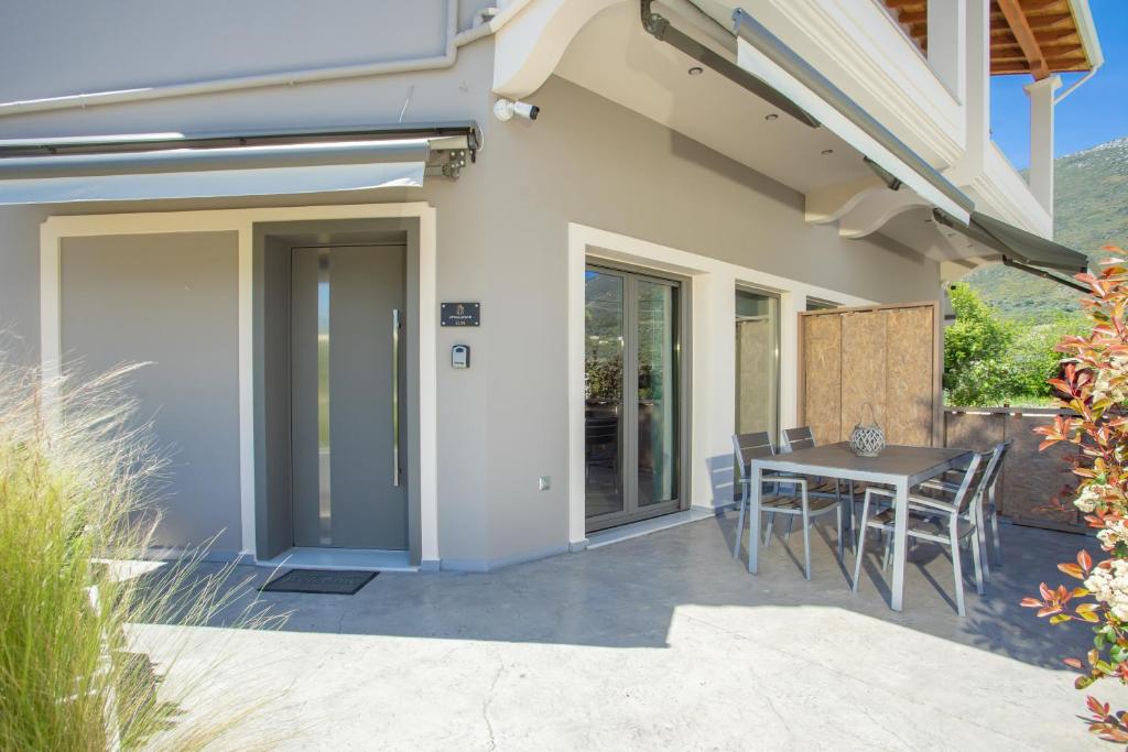 Apollonian Luxury Apartments 7