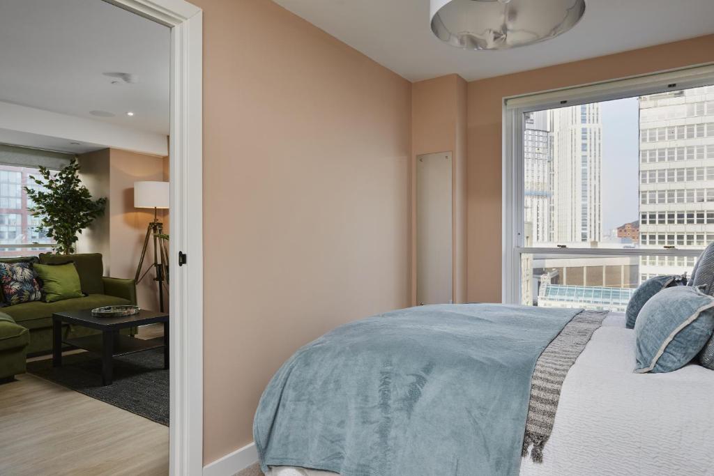 Hayy Luxury 2 Bed Apartments in Leeds City Centre 8