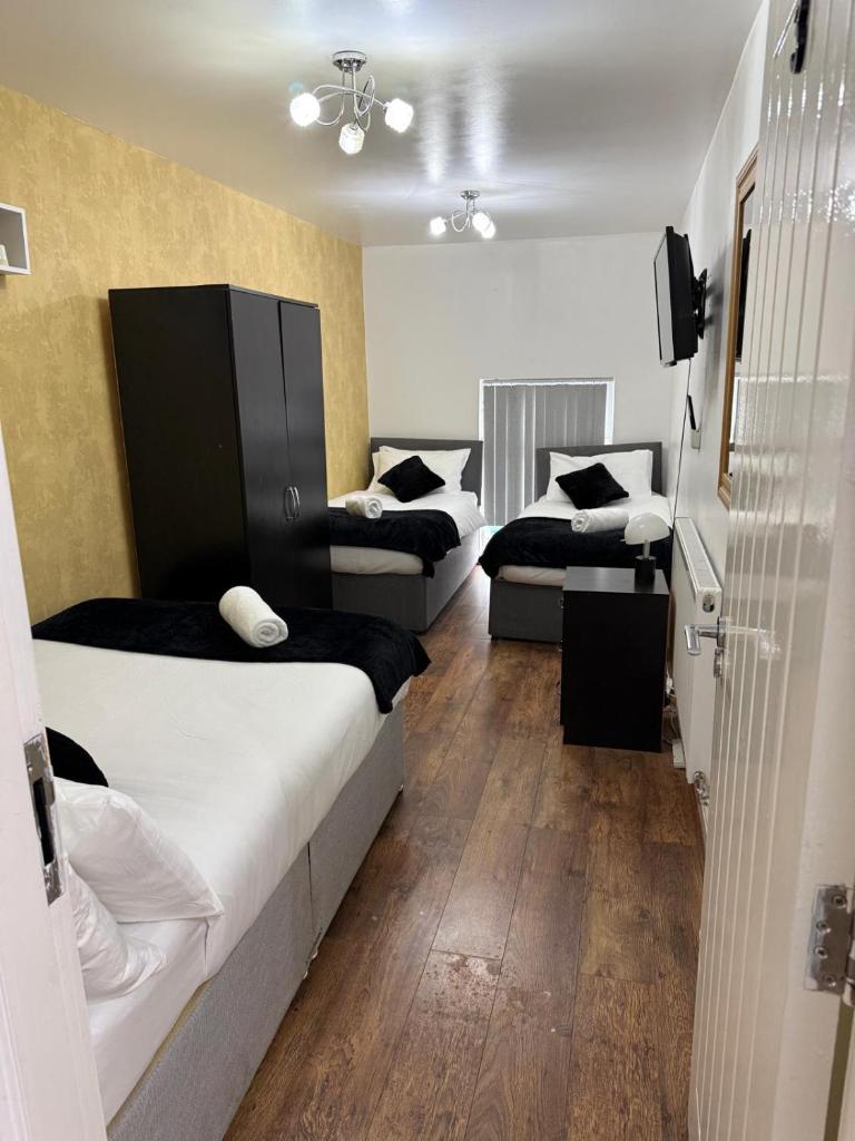 Rusholme Rooms 7