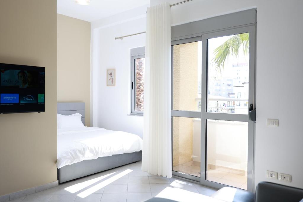 Palm Breeze Apartments 2