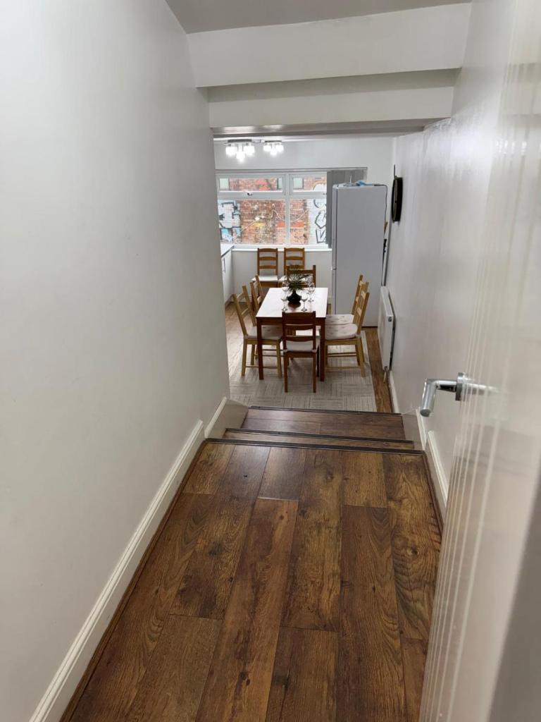 Rusholme Rooms 4