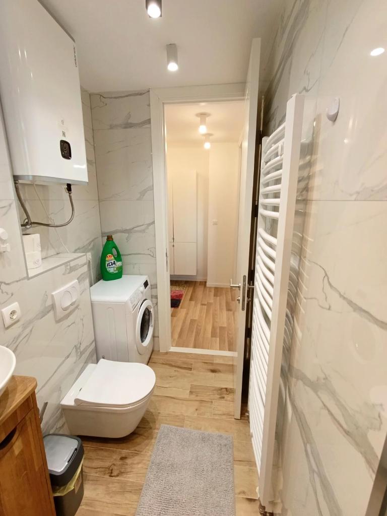 LuxApart Cobanija City Centar free garage parking 8