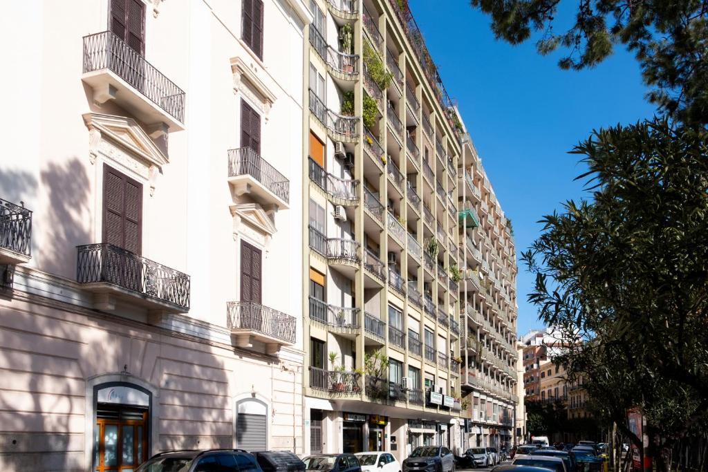 Garibaldi 23 Central Apartments by BarbarHouse 4