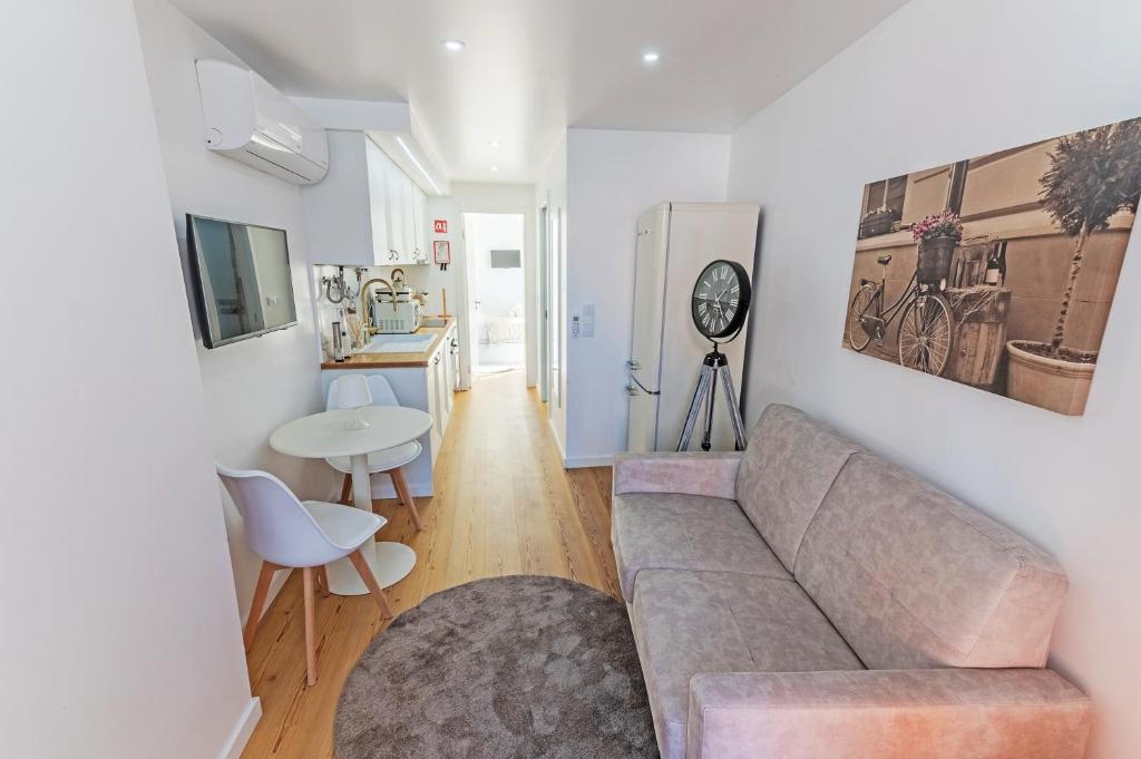 White Angel by Portas do Sol Apartments 5