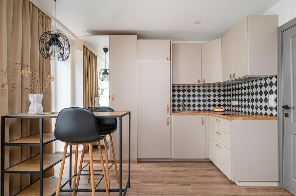 Cozy studio apartment next to the old town 1