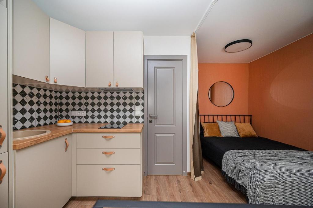 Cozy studio apartment next to the old town 2