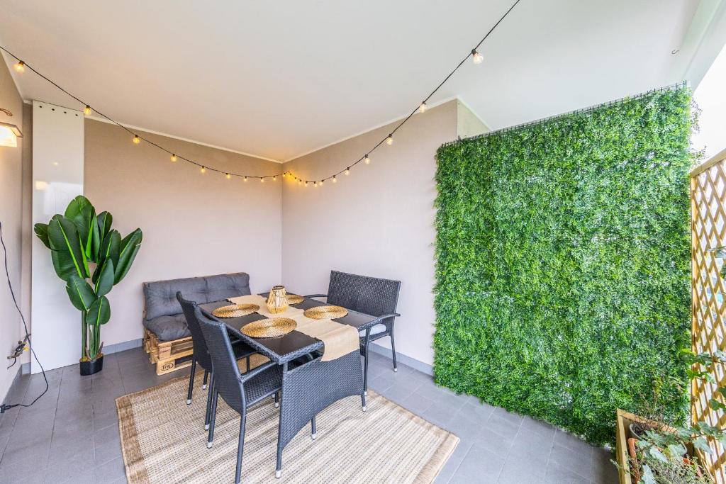 Milan Santa Giulia Bright apartment with 2 terraces 7