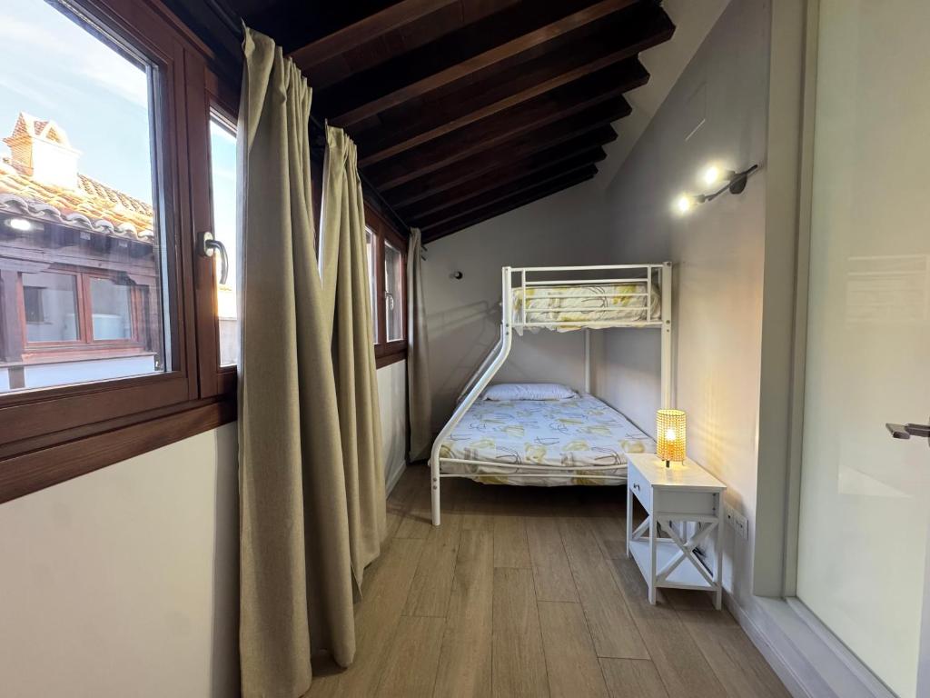 Apartamentos Las Fuentes Toledo Centro 2