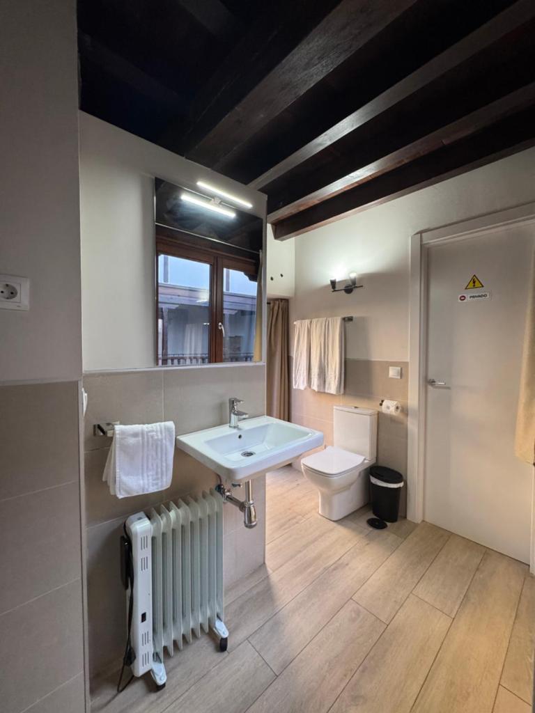 Apartamentos Las Fuentes Toledo Centro 3