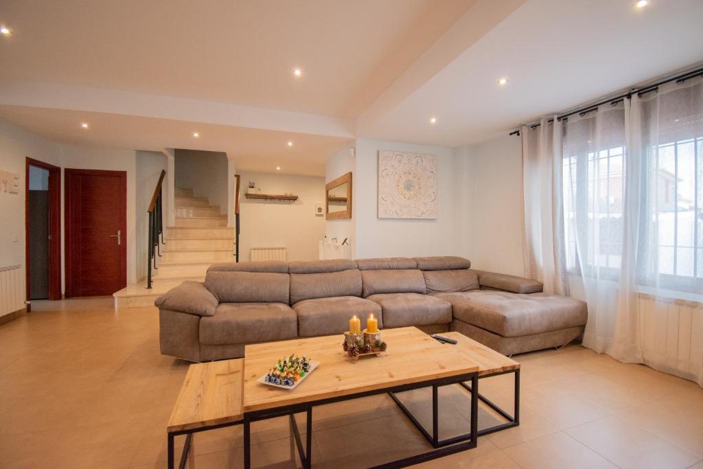 Ronda Home 3