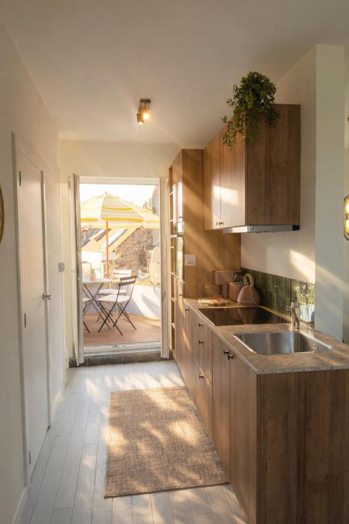 Veloria Stay Antwerp NR4 3