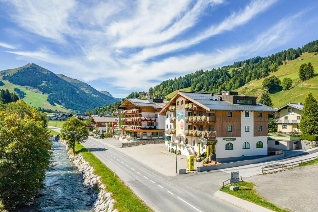 Boutique House happYellow Saalbach