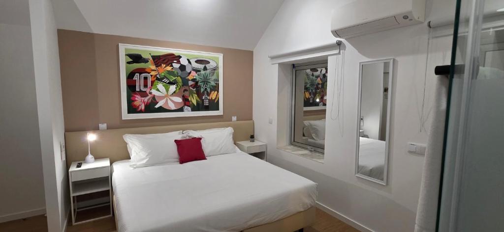 Cais 75 Studios & Suites 6