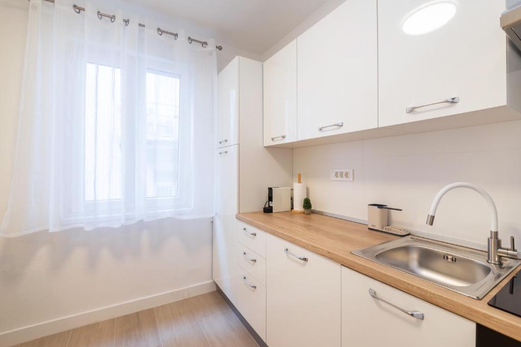 Lotos Apartment 4