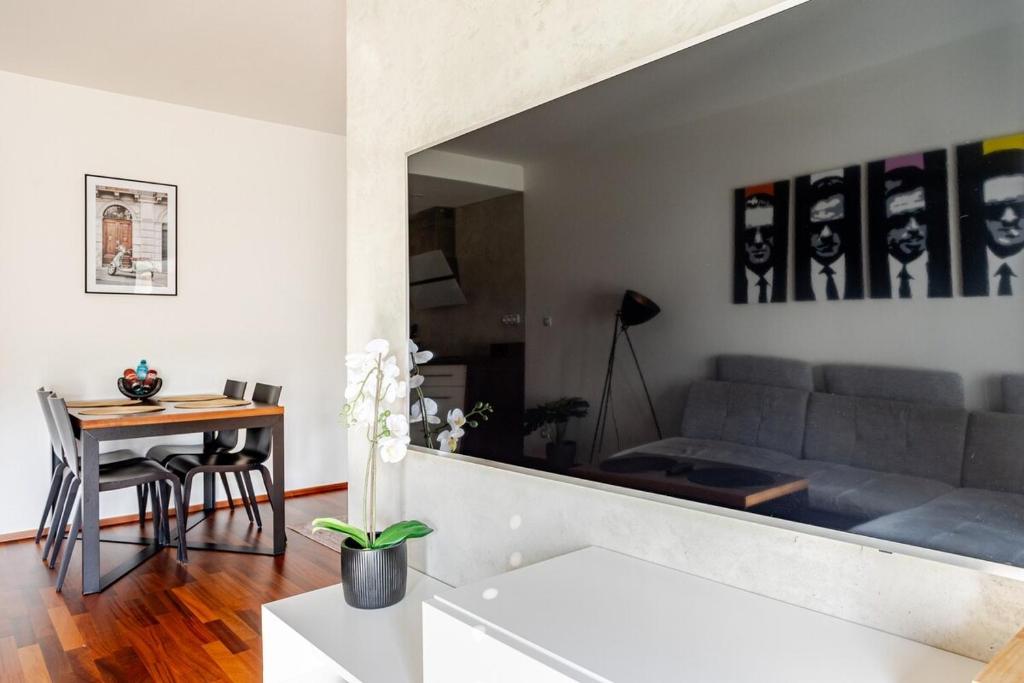 Luxury Apartment in the Heart of Prague 5