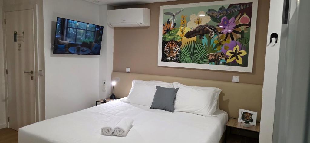 Cais 75 Studios & Suites 8