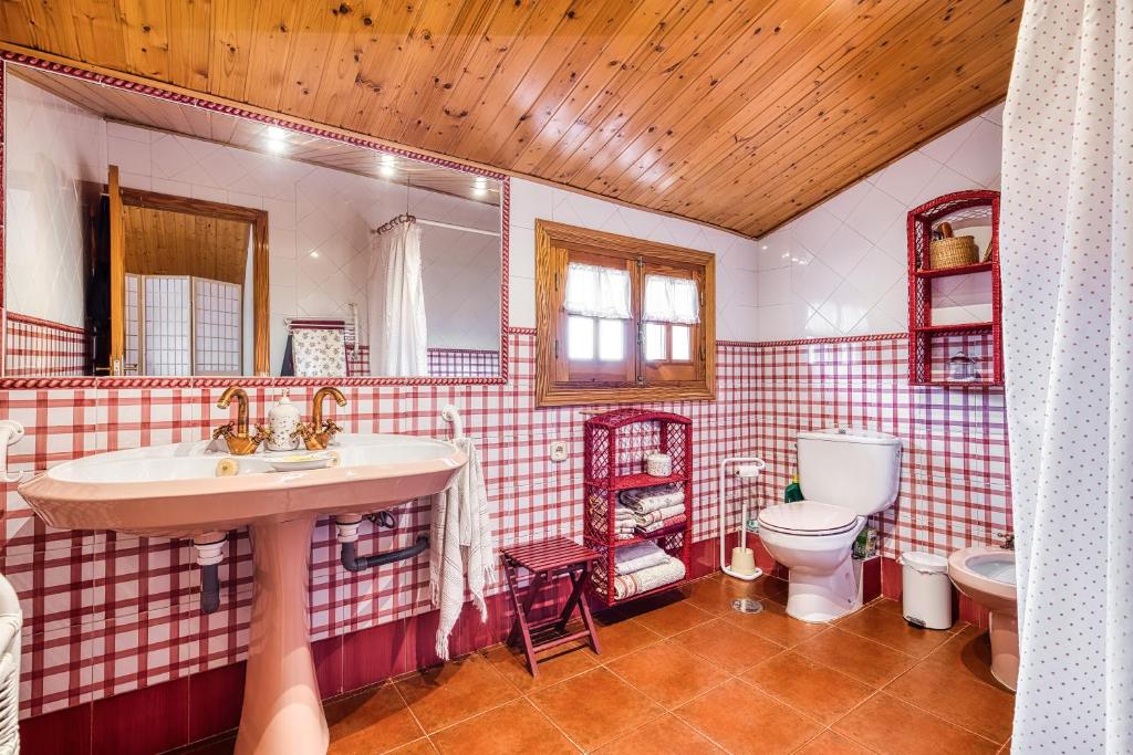 Chalet a 45min de Madrid ideal para familias hasta 12 personas 8