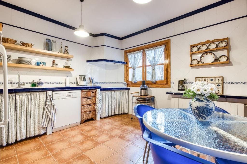 Chalet a 45min de Madrid ideal para familias hasta 12 personas 3