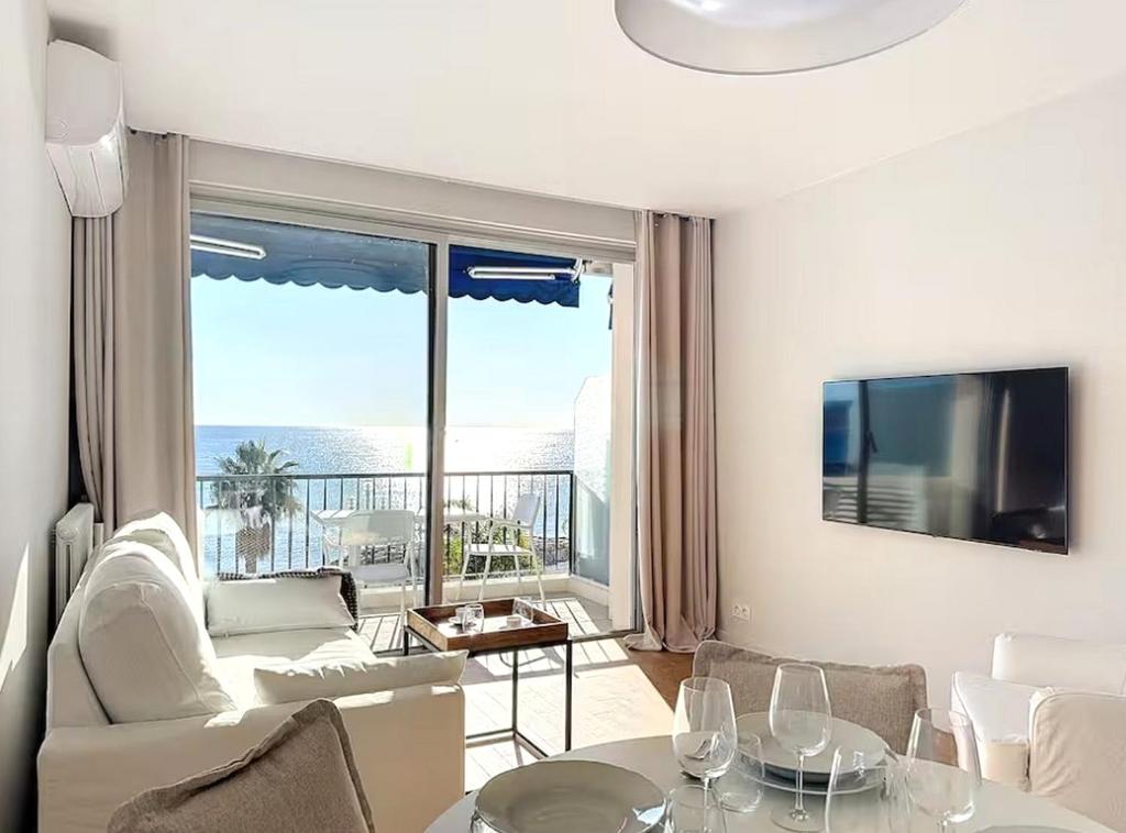 Appartement de luxe en première ligne avec vue sur mer 6
