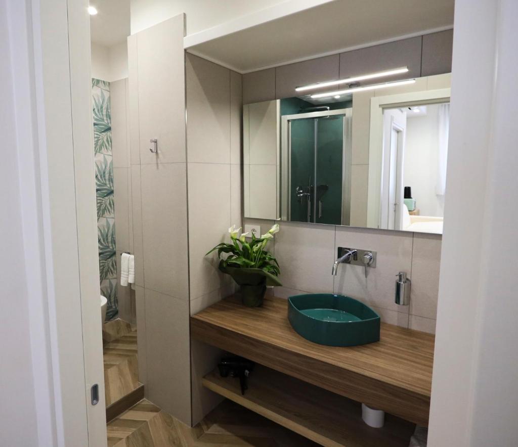 Mediterraneo Luxury Apartment a via Toledo, Super Centrale 6