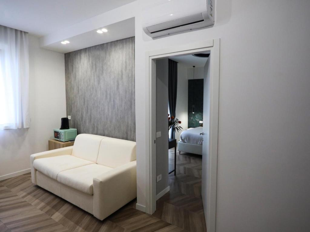 Mediterraneo Luxury Apartment a via Toledo, Super Centrale 8