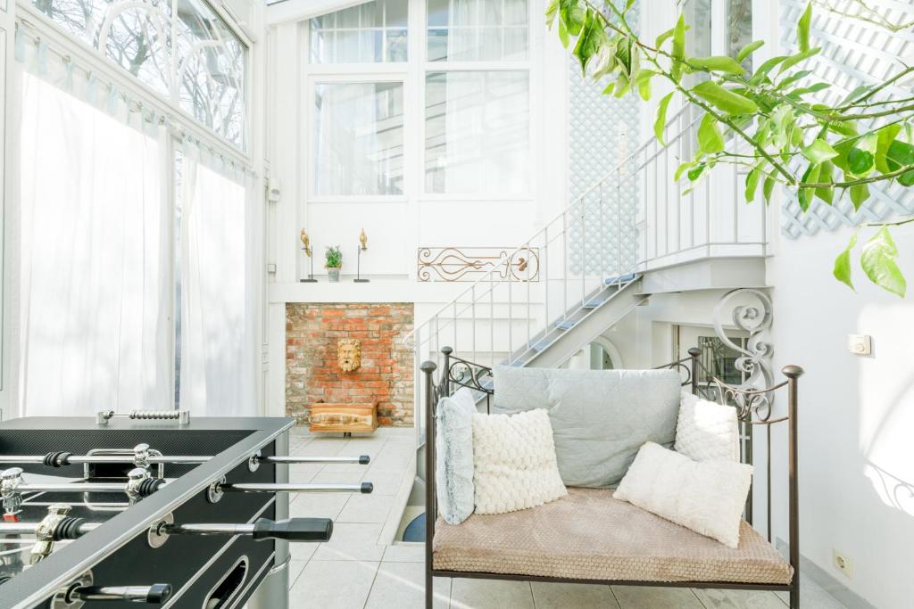 Soirée Villa near Alster with Garden and Party Room 5