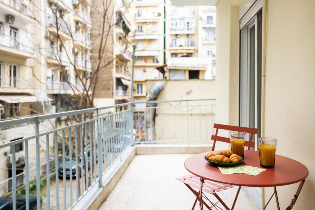 Urban Bliss - Bright, Calm & Spacious 6